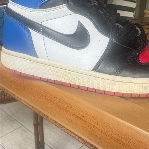 Nike Air Jordan 1 Retro high tops main image 7